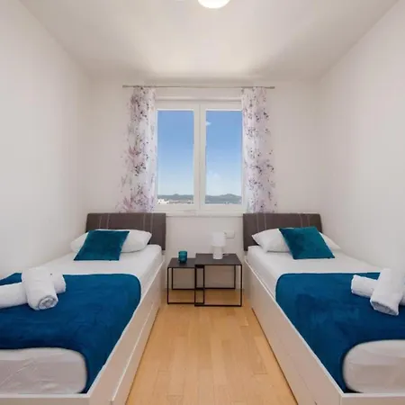 Apartment Urban Seaside Zadar